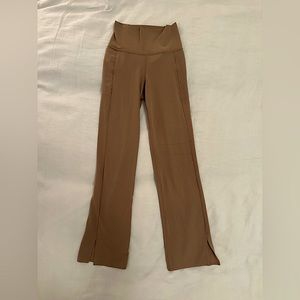 NEVER WORN Athleta Salutation Stash Flare Pant